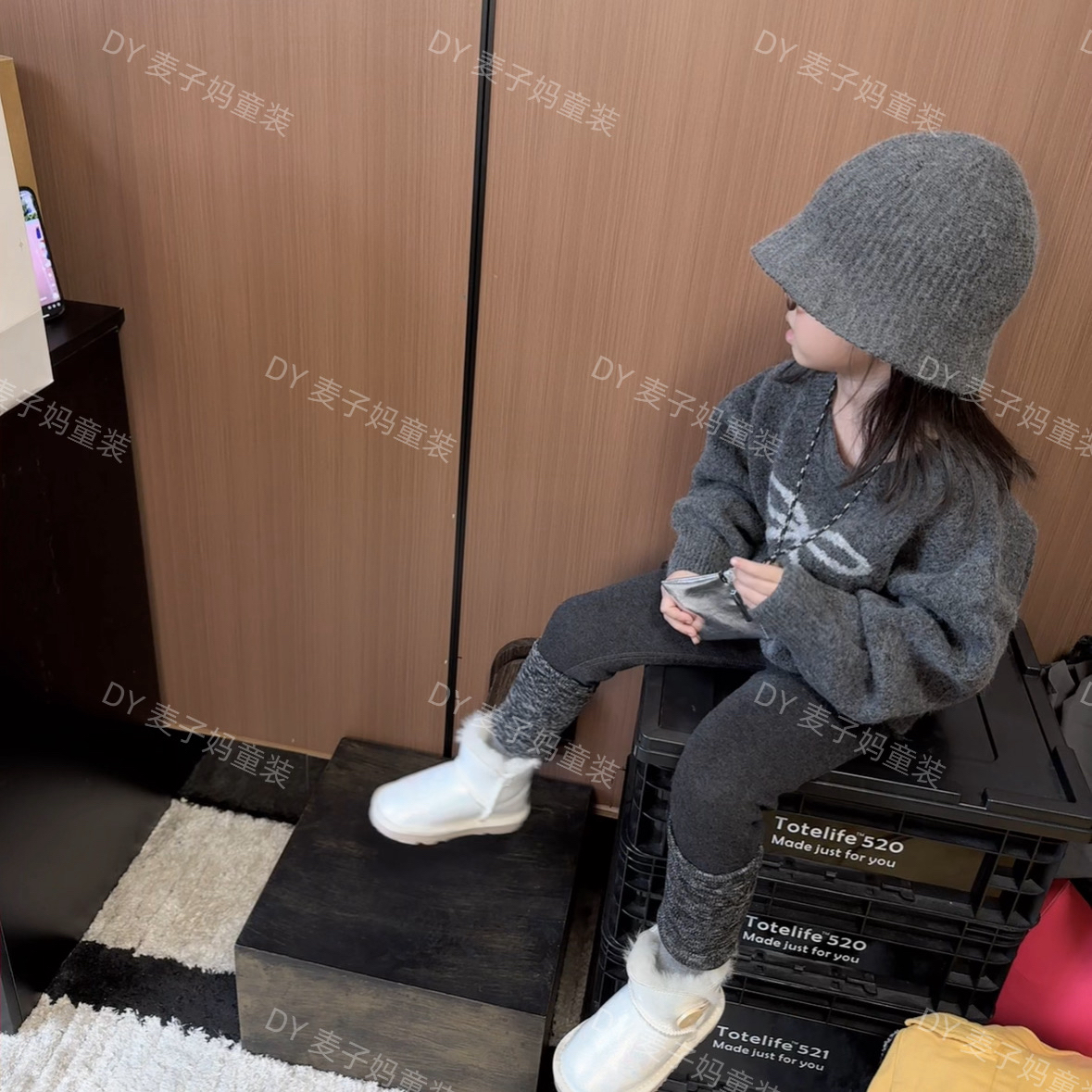 现MZ.儿童冬季新款时髦韩系蝴蝶结洋气百搭圆领套头毛衣311