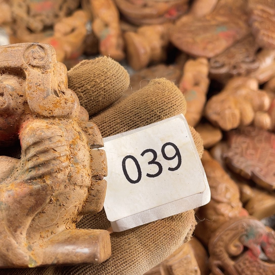 和田玉（糖玉）未镶嵌挂件