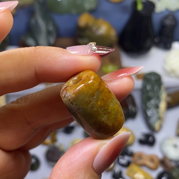 岫岩河磨玉（透闪石质玉）未镶嵌挂件