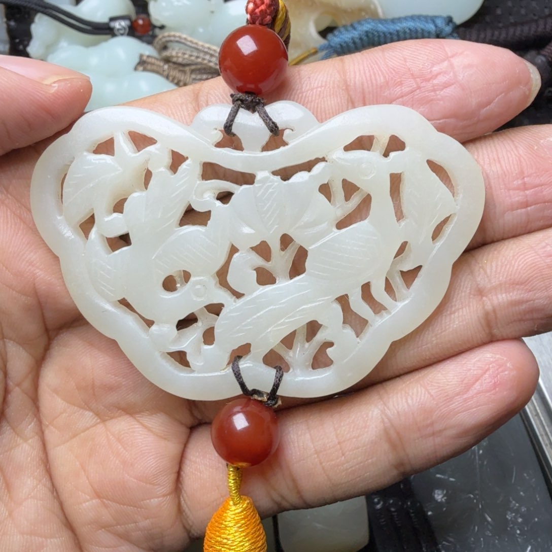 未镶嵌和田玉挂件