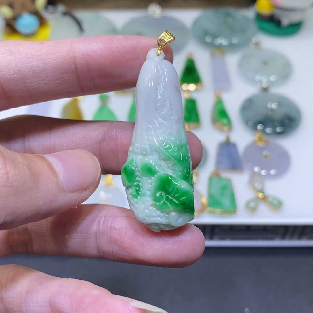 翡翠18K金镶嵌吊坠(不含链)