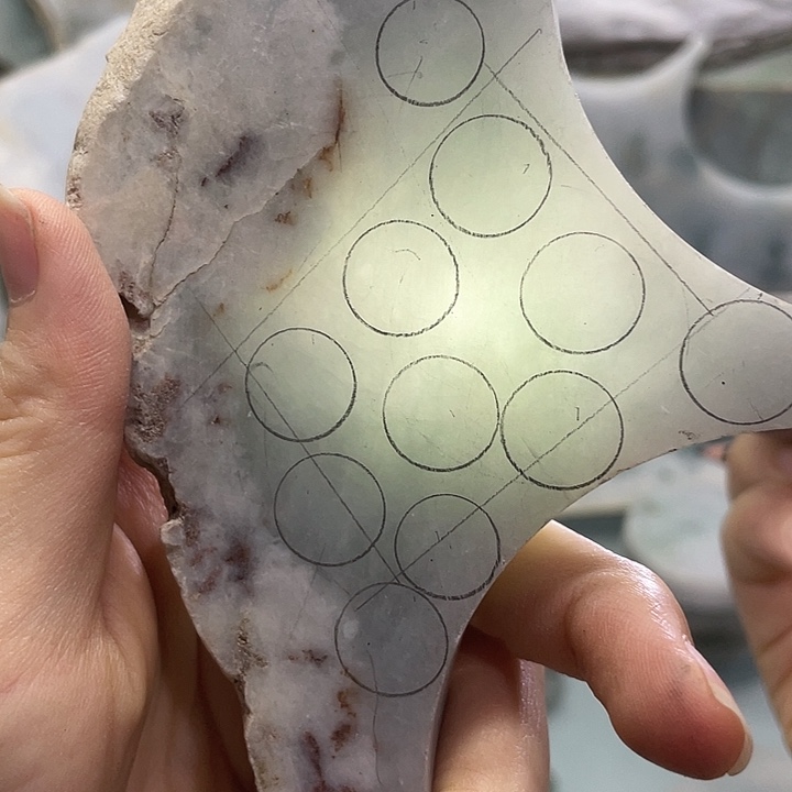 翡翠未镶嵌颈饰翡翠片l