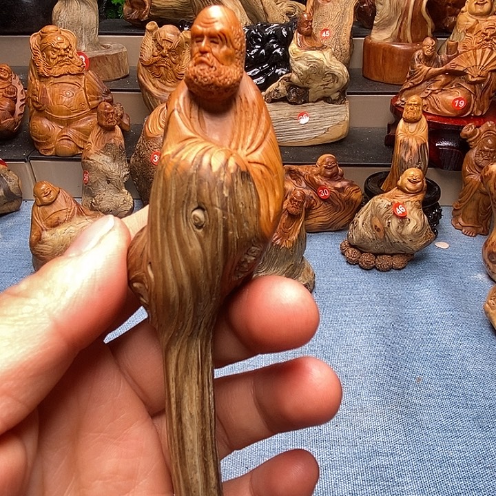 柏木（崖柏）86868585866989