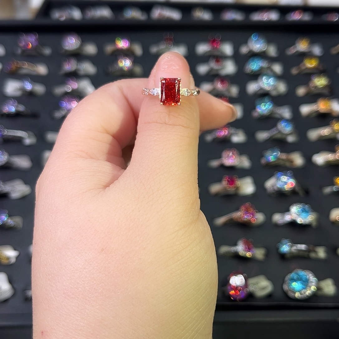 莫桑石非金属SH K枚长方红冰花两卡-9