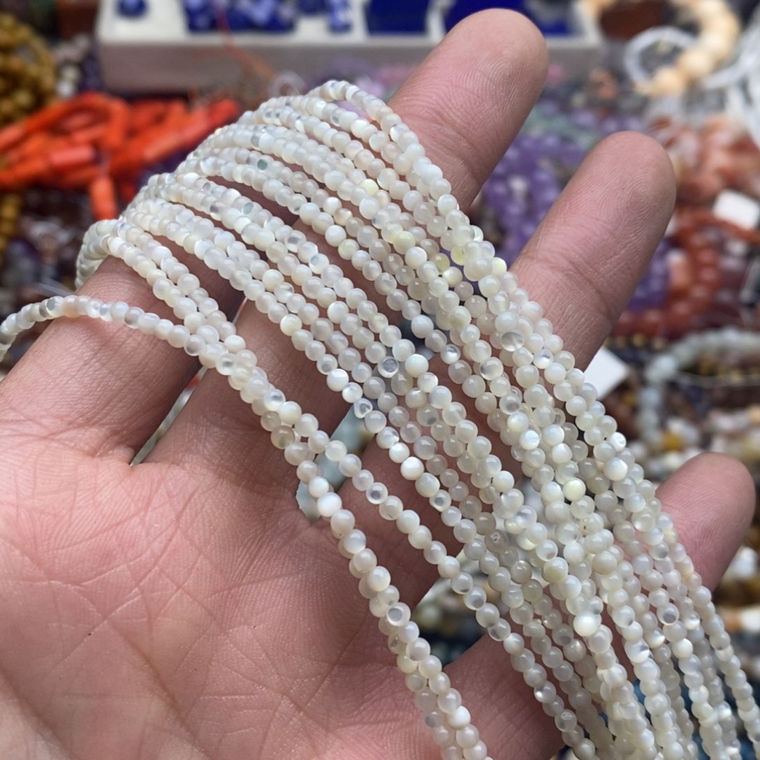 玛瑙/玉髓未镶嵌珠宝半成品一条纯天然2.5mm白碟贝圆珠
