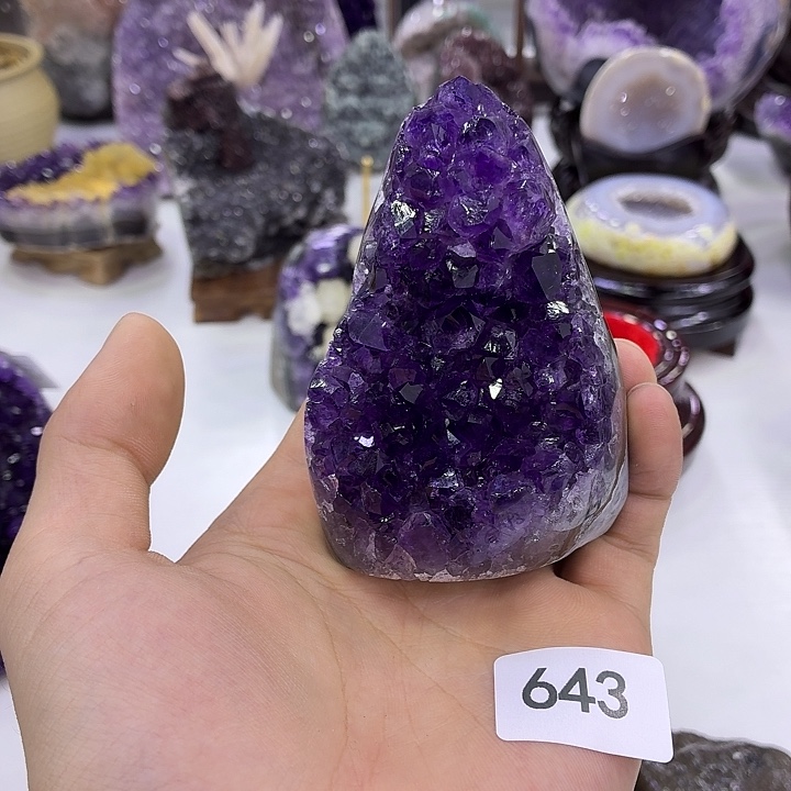 水晶未镶嵌大型摆件（非配饰）