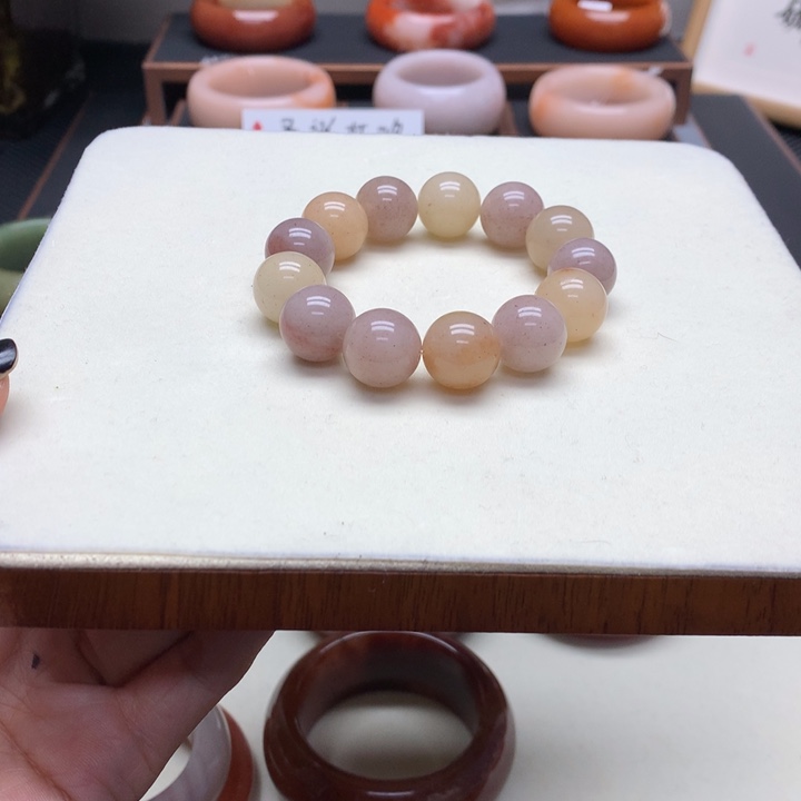 石英质玉（非洲翠）合金佘太翠