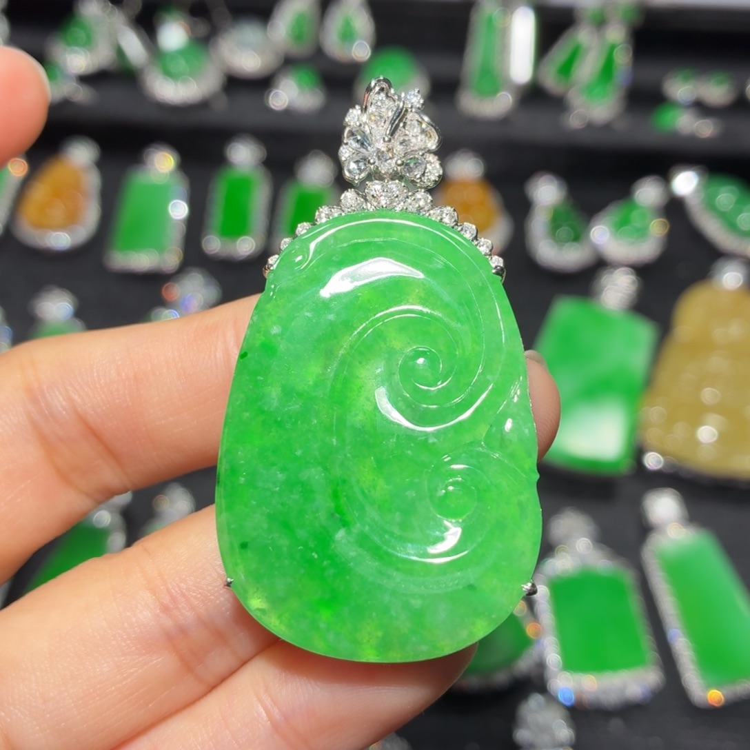 翡翠18K金镶嵌吊坠(不含链)158号