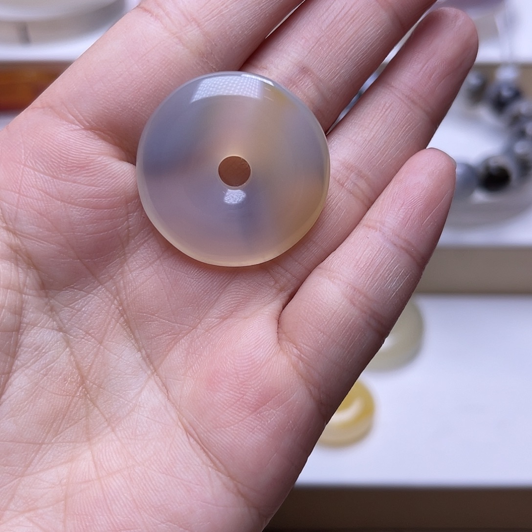 玛瑙/玉髓未镶嵌挂件