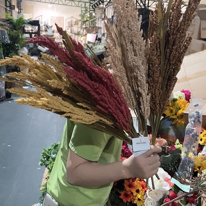 陶瓷花瓶，仿真绿植。