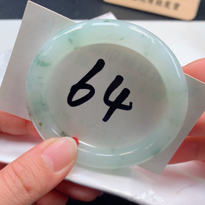 翡翠手镯未镶嵌正