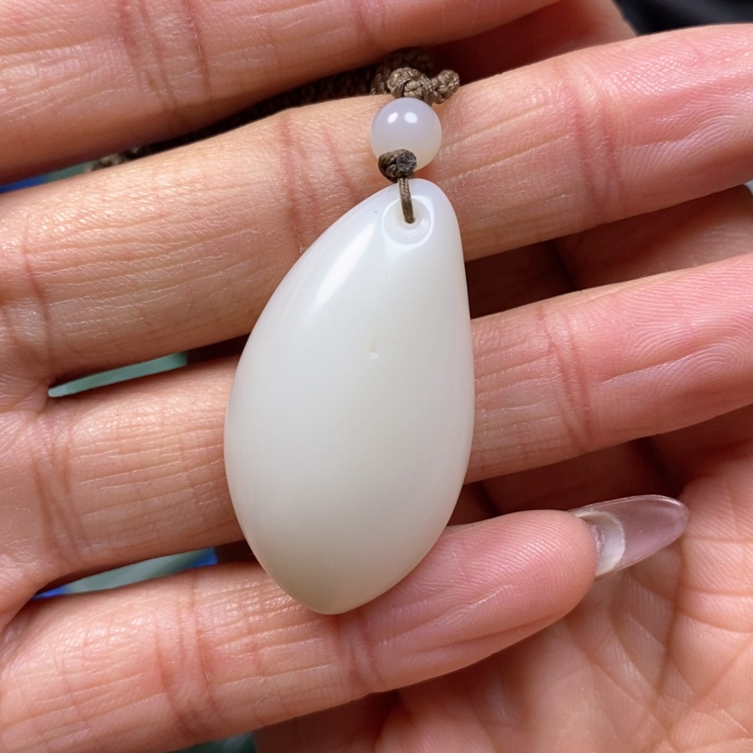 和田玉挂件未镶嵌大**流