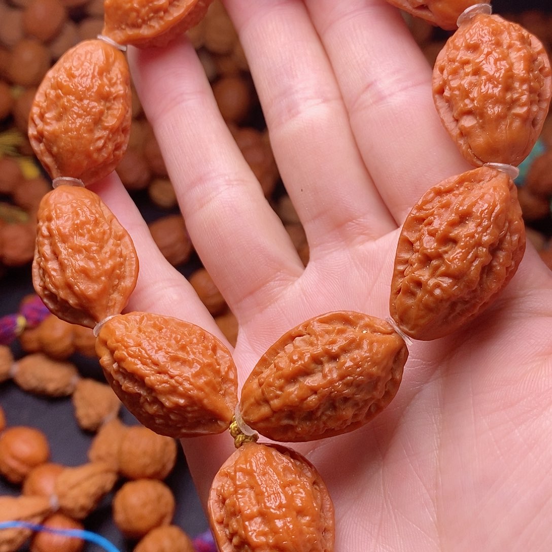 【闪购商品】文玩核桃吊坠绣花鞋20