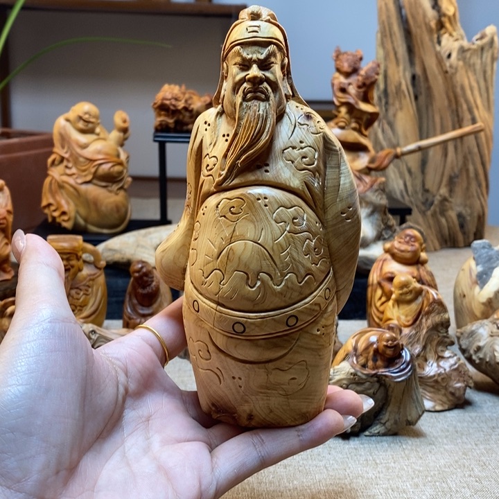 柏木红油摆件二爷武财神