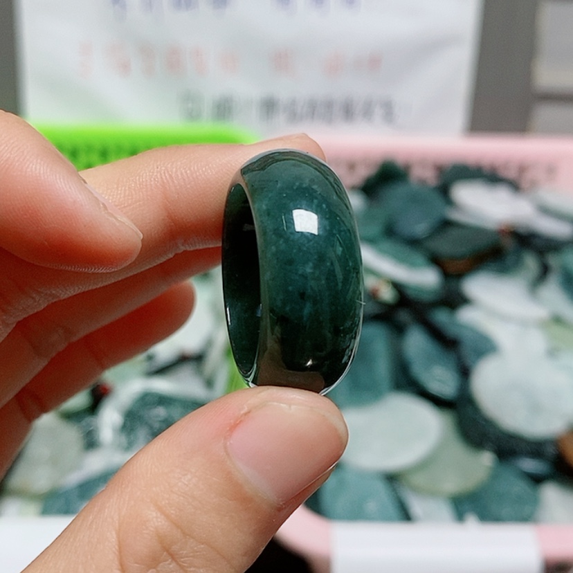 【闪购商品】翡翠颈饰未镶嵌纯天然