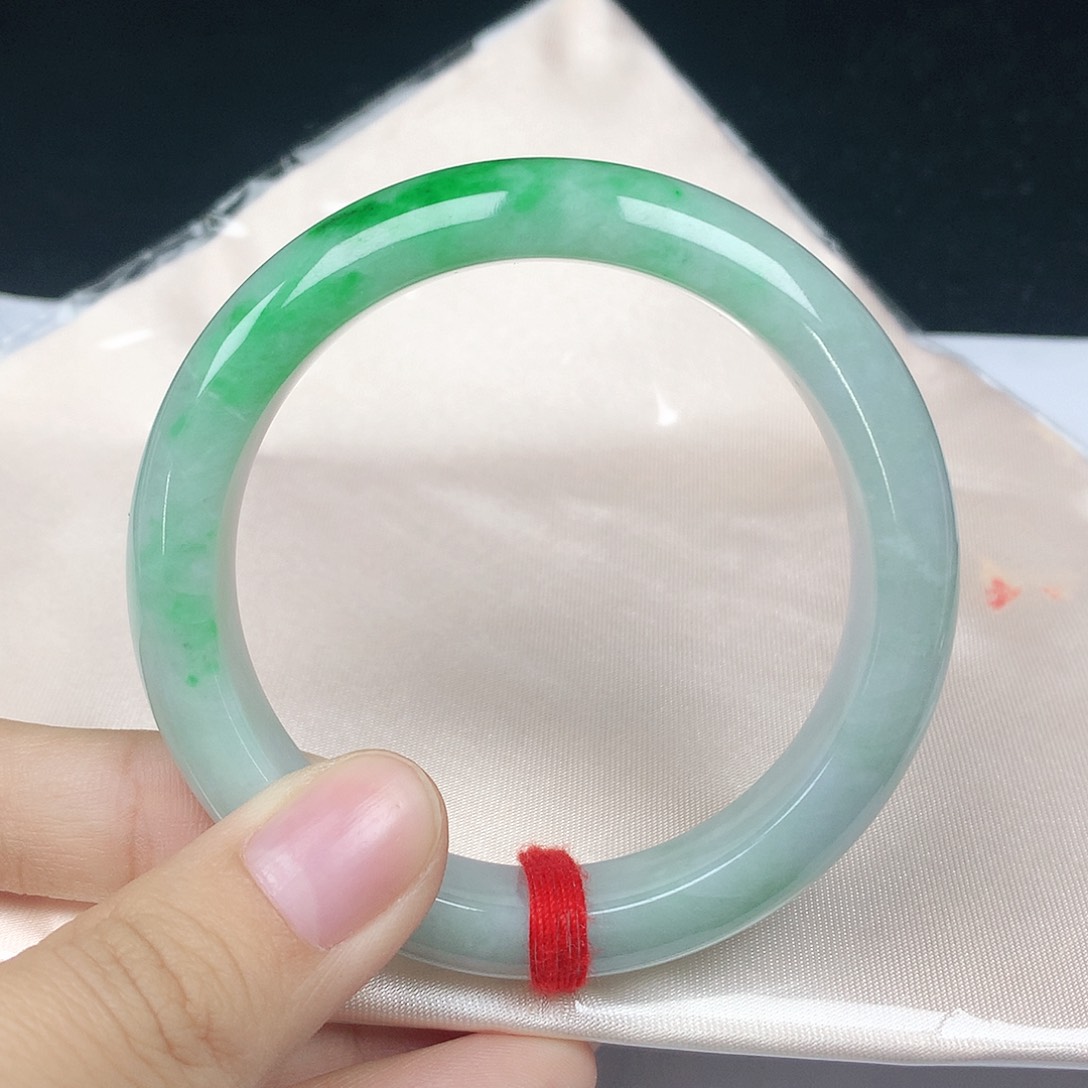 翡翠手镯未镶嵌8508正