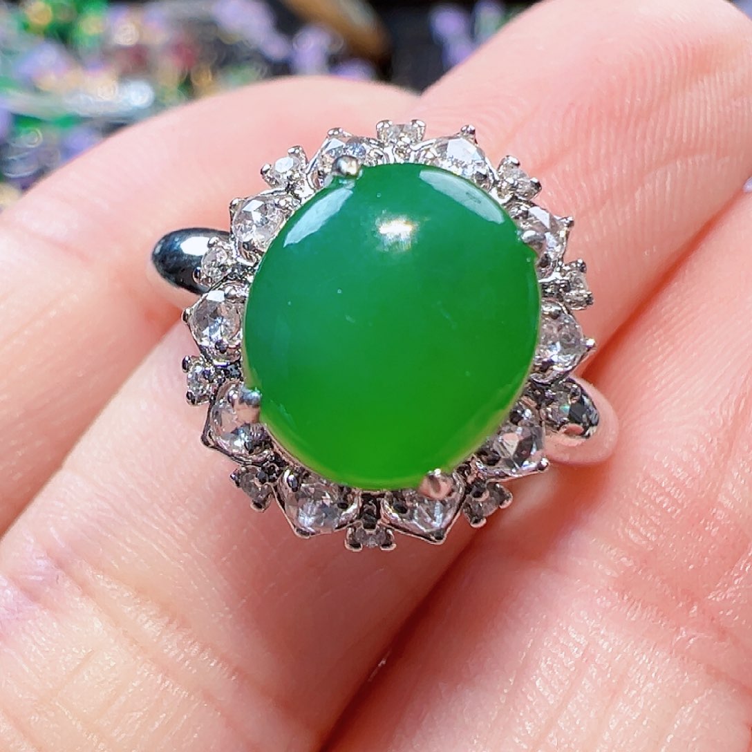 翡翠戒指18K金镶嵌签收后24小时鉴赏期