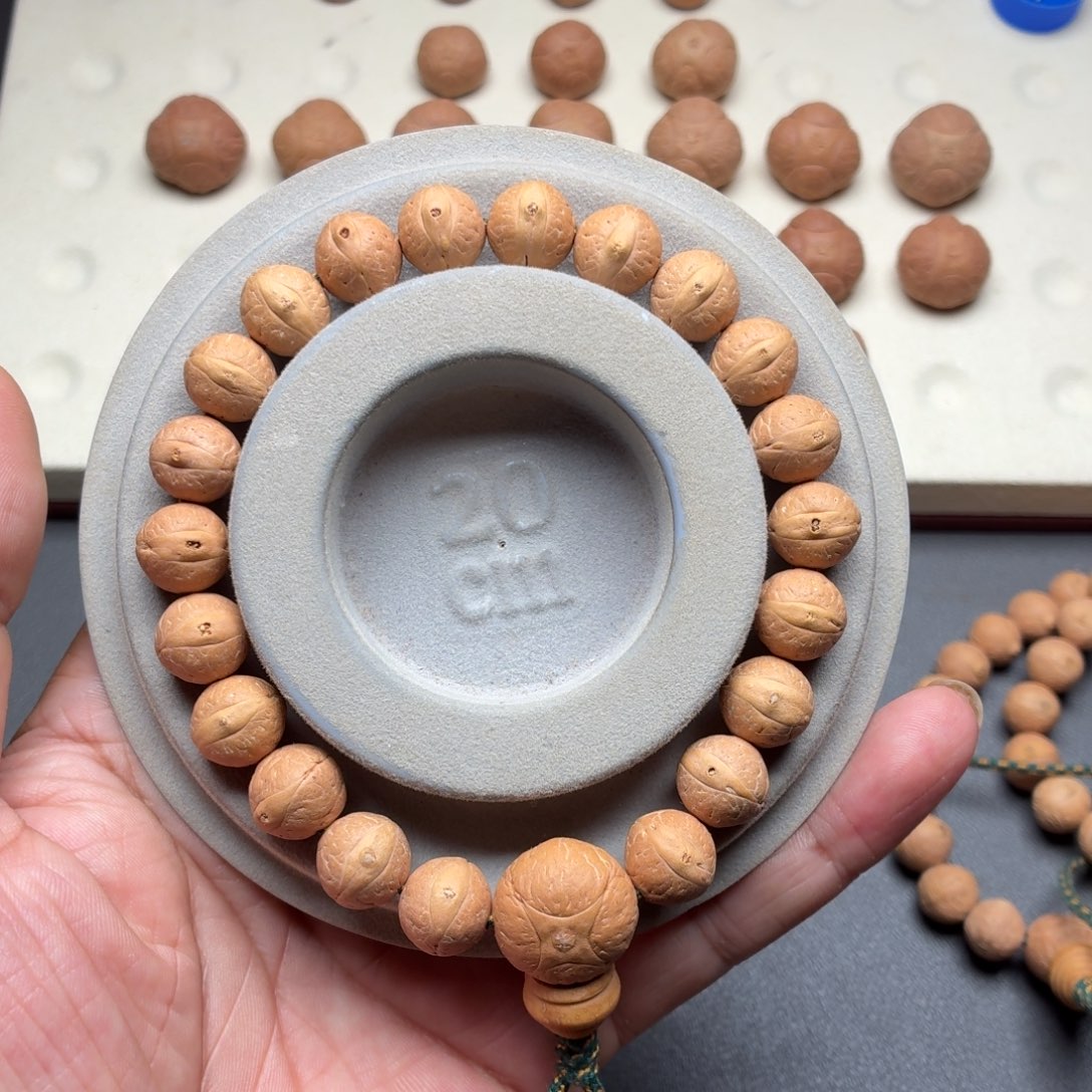 凤眼菩提吊坠11.5尺寸实心籽
