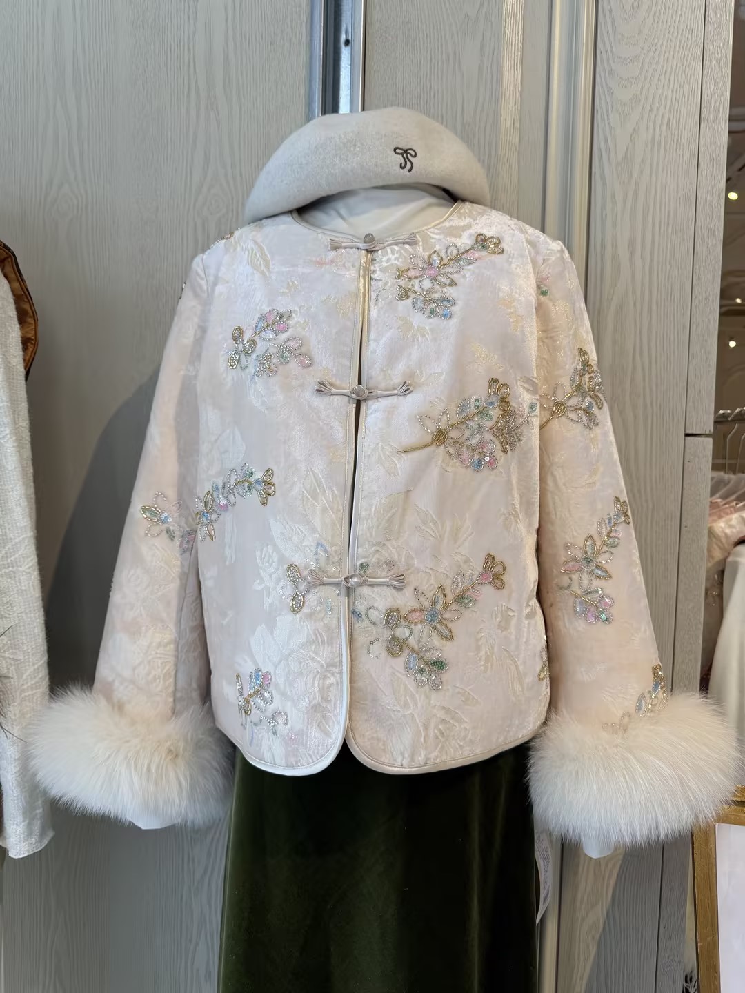 【门店同款】ENJOY冬季“暖冬雅致”山月玲兰中式外套167993201