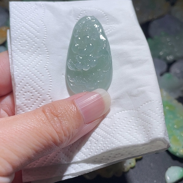 颈饰未镶嵌翡翠天