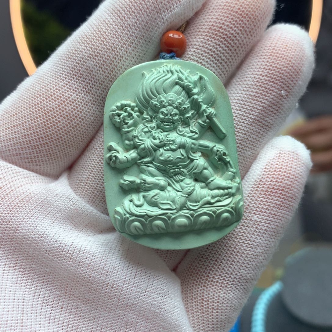 绿松石未镶嵌挂件