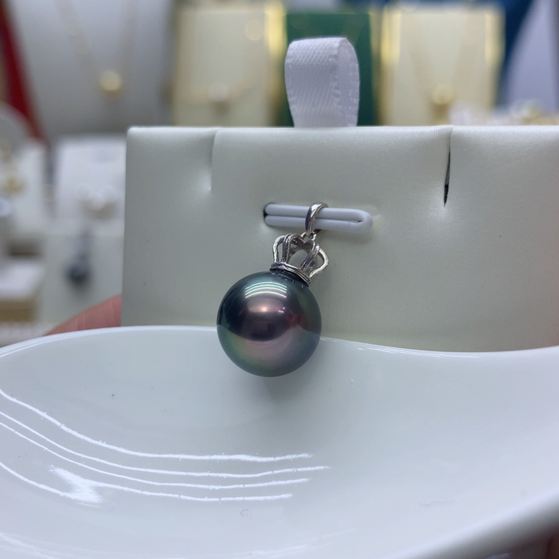 18K金镶嵌海水珍珠吊坠(不含链)