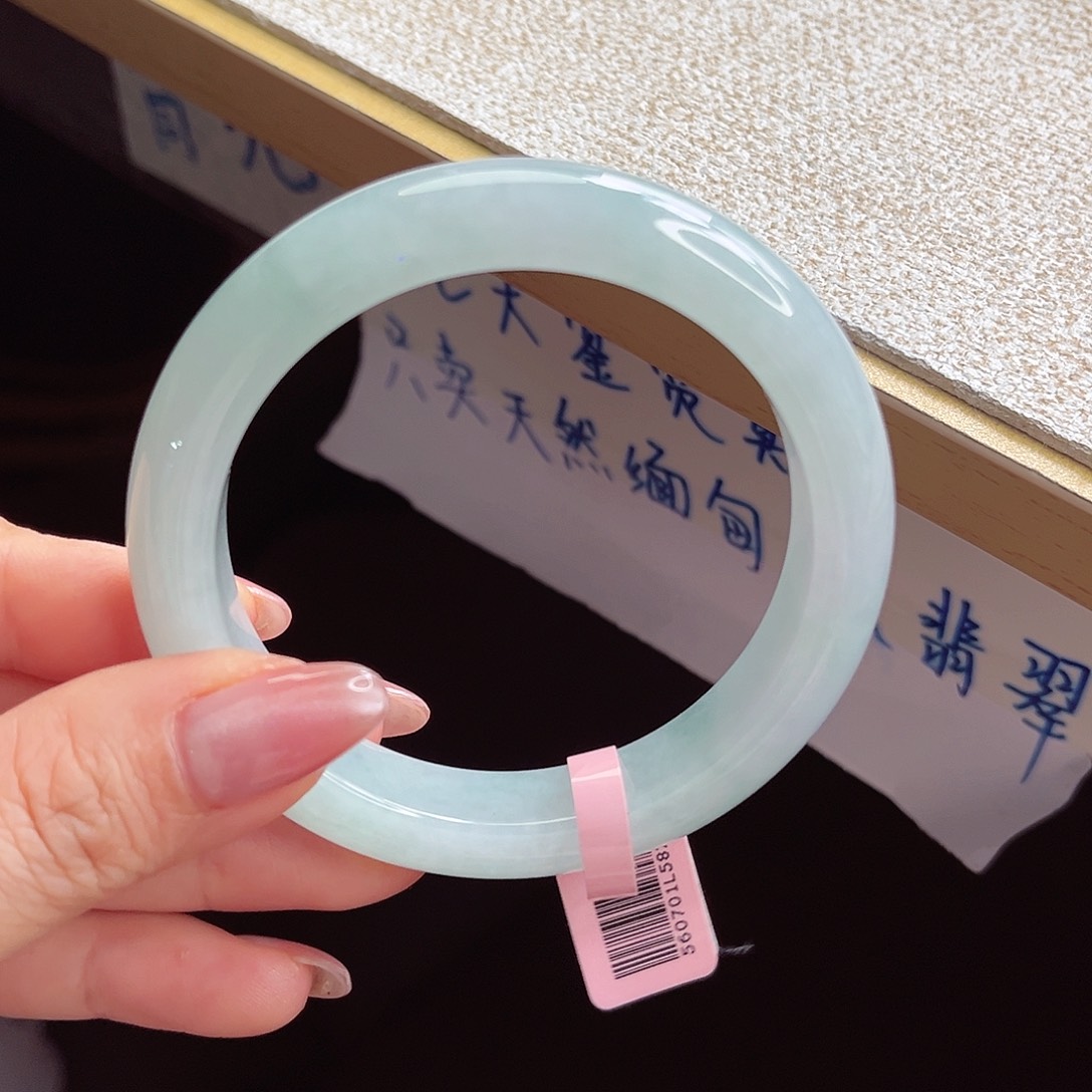 翡翠未镶嵌手镯手镯