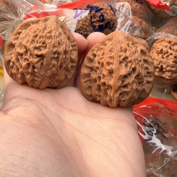 文玩核桃吊坠?****?望瓶梅