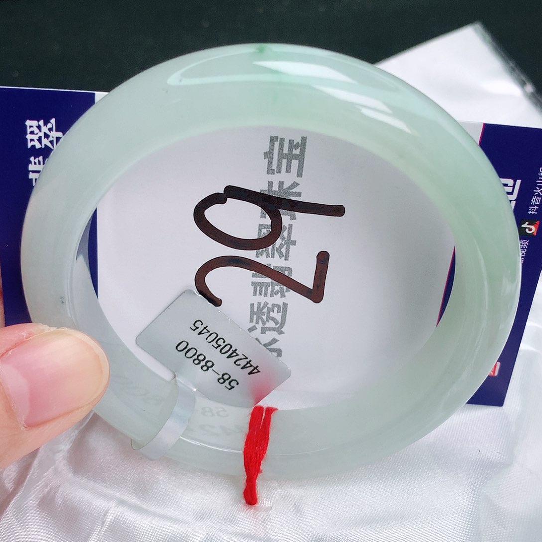 翡翠手镯未镶嵌缅甸天然A货翡翠