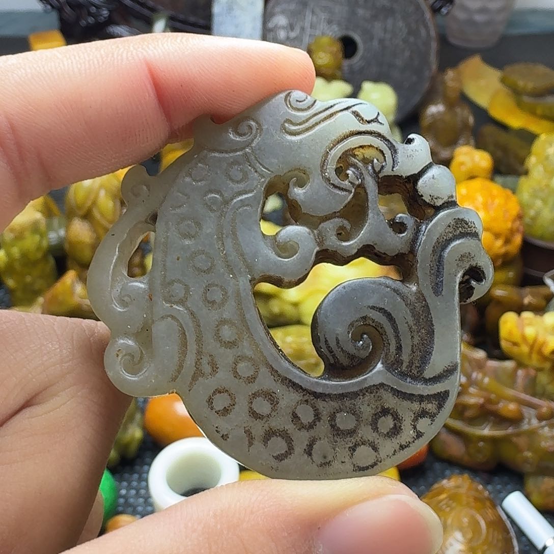 白玉菩提吊坠。。。