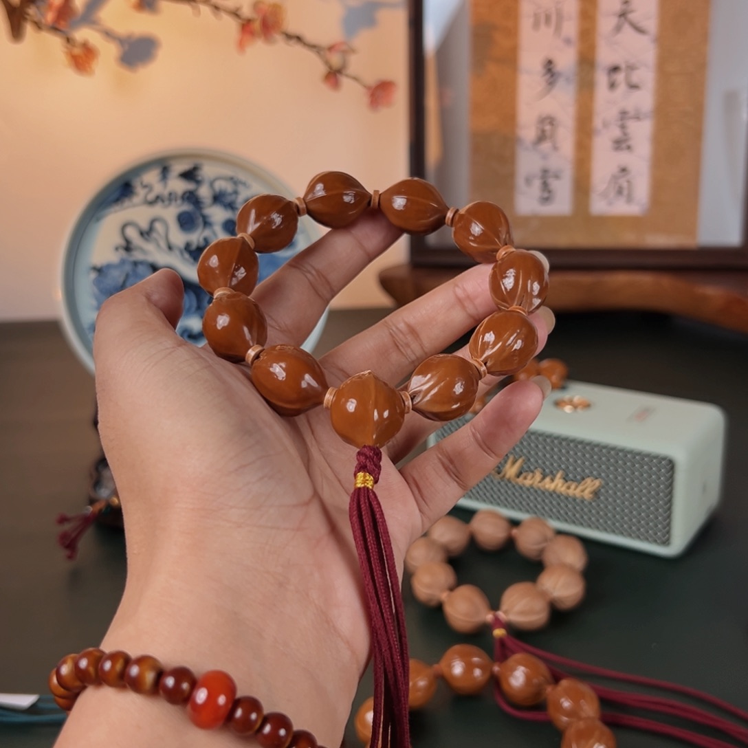 F***锋橄榄核手串1824鲨鱼背