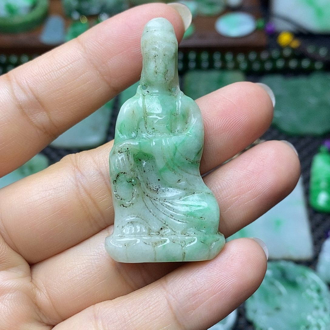 翡翠未镶嵌挂件缅甸天然翡翠观音
