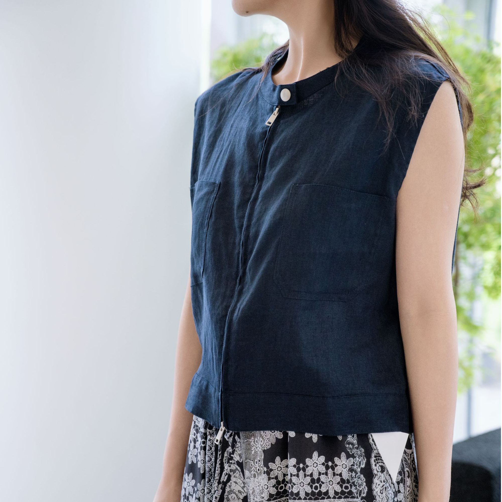 HALUNGLE/海伦格丽  J1067  时尚亚麻休闲拉链马甲上衣