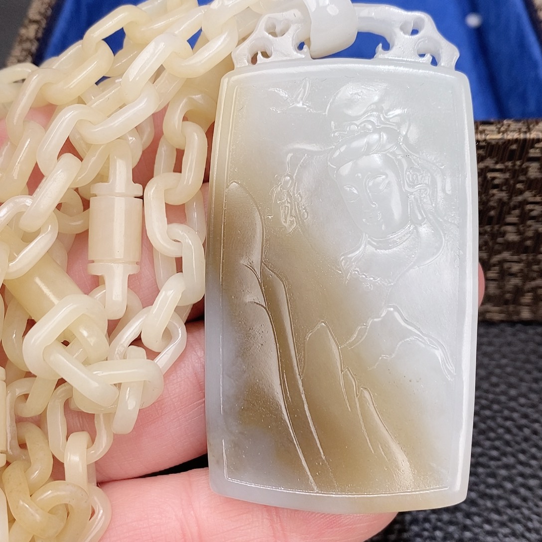 和田玉未镶嵌颈饰