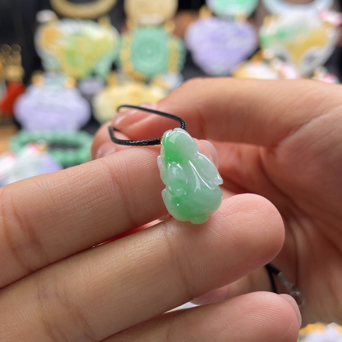 翡翠未镶嵌颈饰代编织