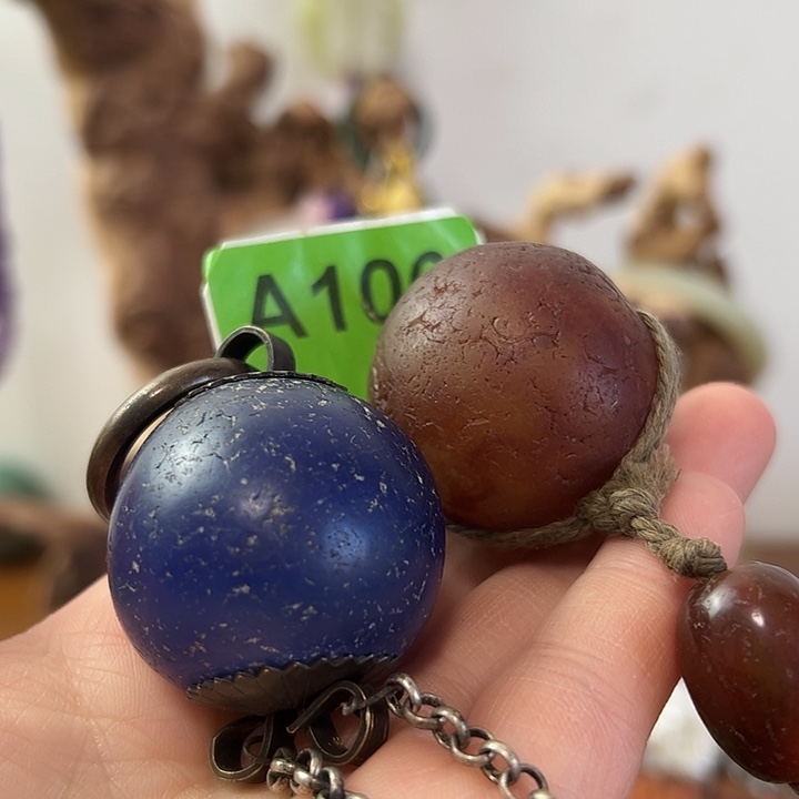 郑***子玛瑙/玉髓未镶嵌颈饰