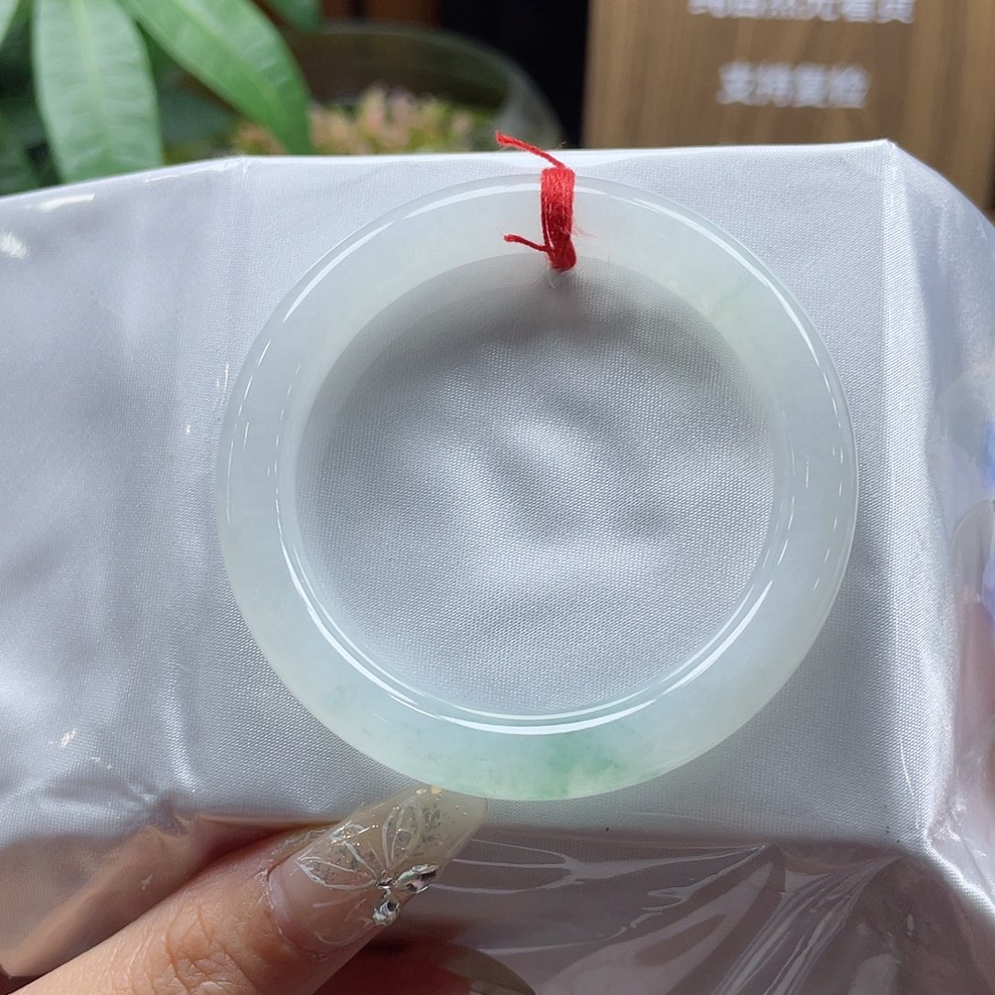 翡翠手镯未镶嵌霞****丶链接1