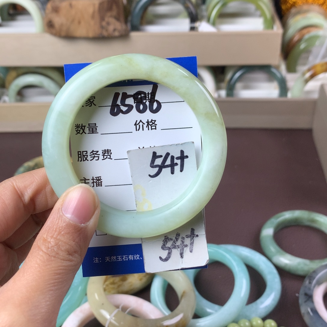 蛇纹石玉手镯未镶嵌6586