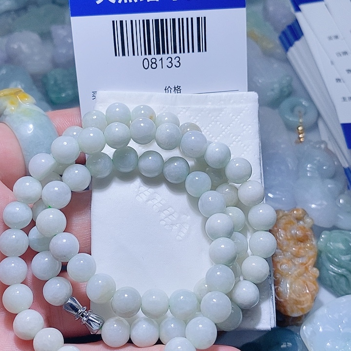 翡翠未镶嵌颈饰小