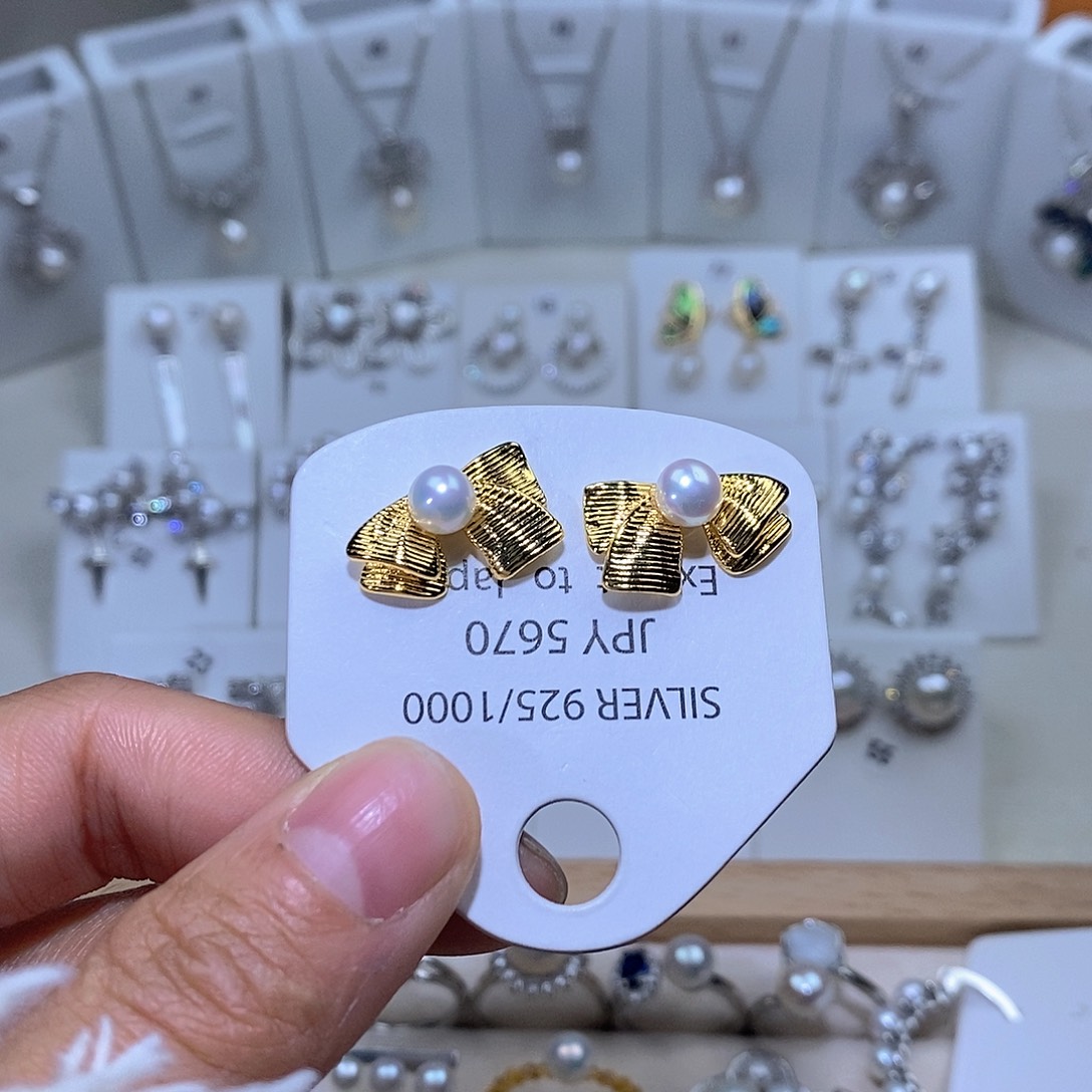 耳饰未镶嵌淡水珍珠