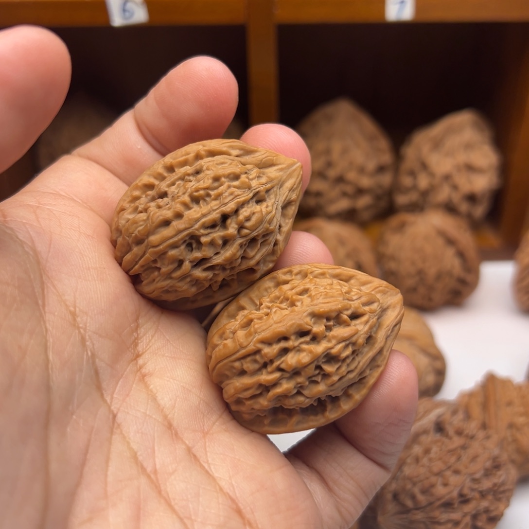 文玩核桃吊坠30尺全品秦鸡野生