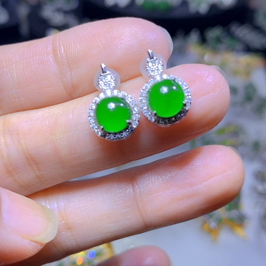 翡翠颈饰银S925镶嵌天然翡翠