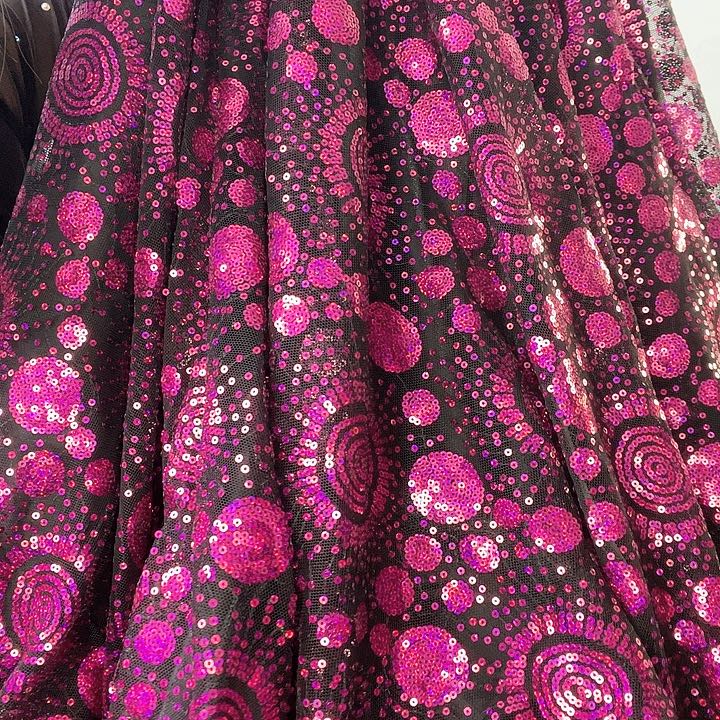 交谊舞厅的人也会说她