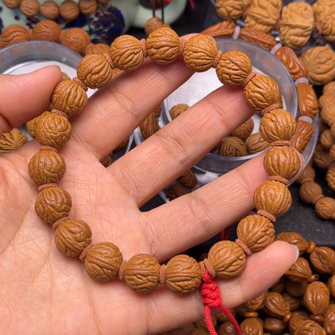 茉***香桃核吊坠龙纹桃核