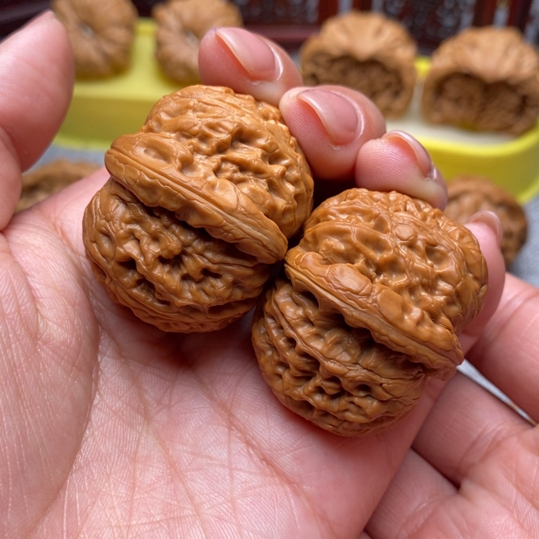 文玩核桃把件元宝40