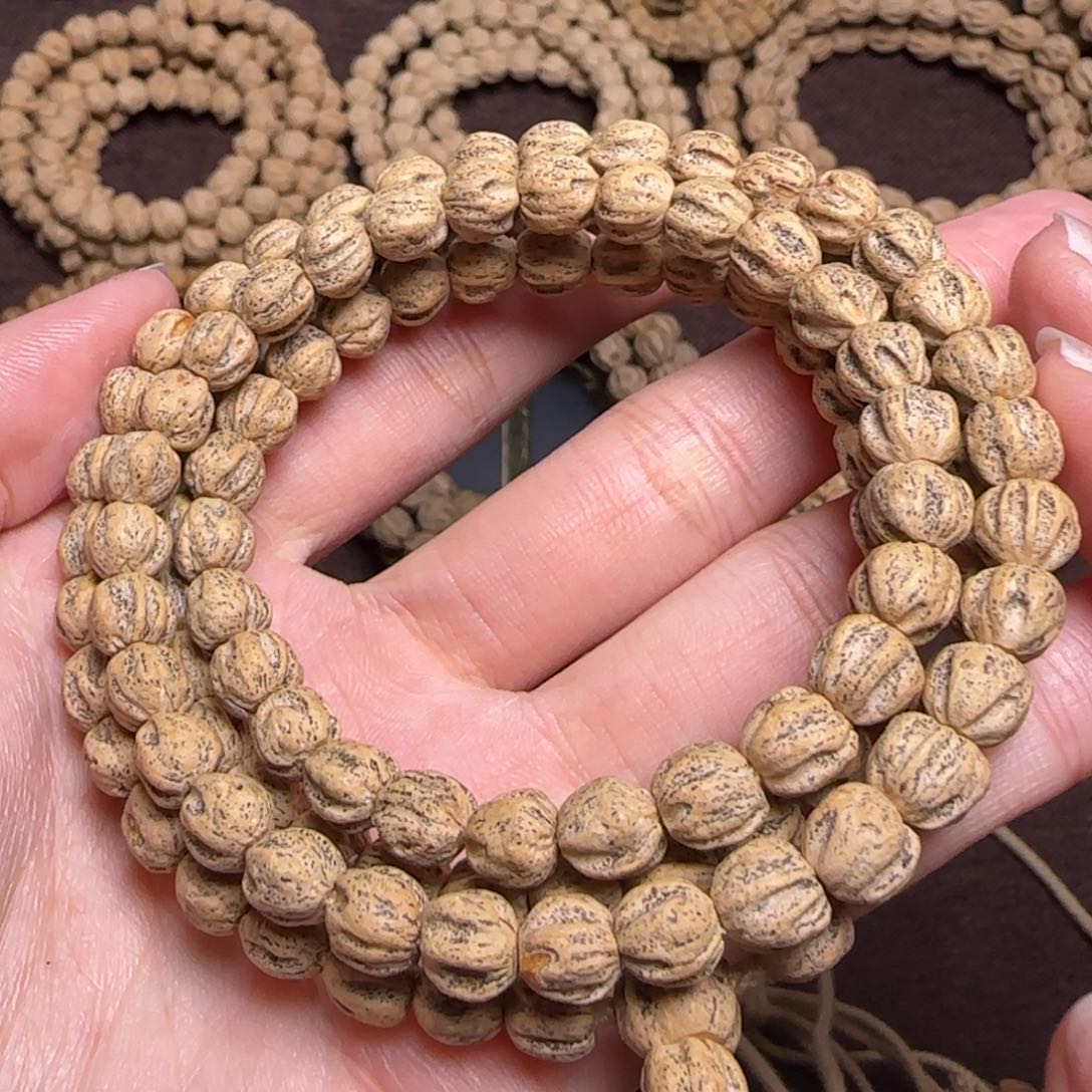 柏香籽/百香籽吊坠你**字