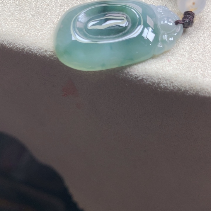 翡翠颈饰未镶嵌吊坠