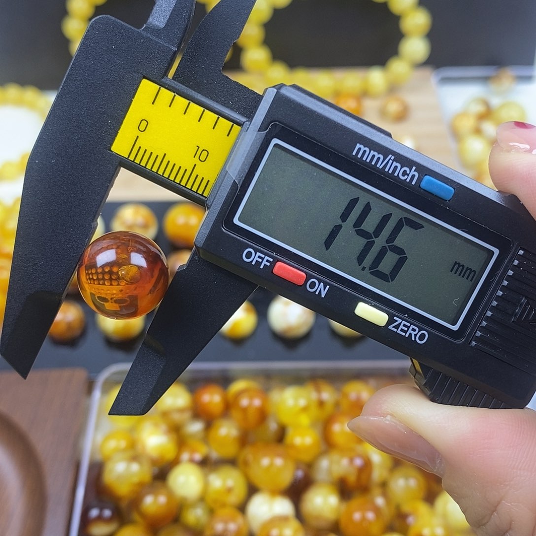 未镶嵌琥珀裸石蜜蜡399