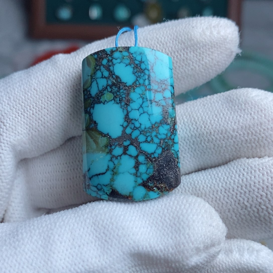 绿松石颈饰未镶嵌