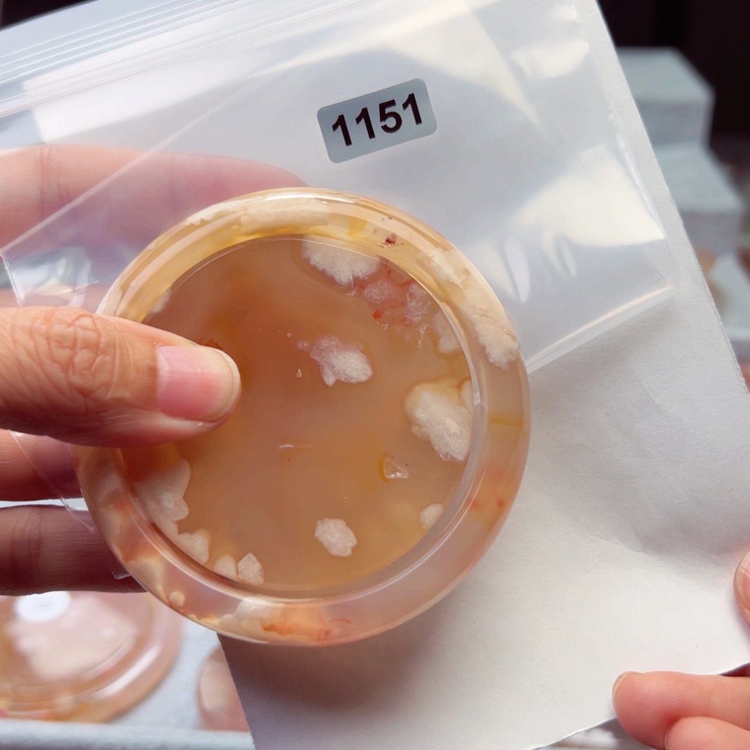 玛瑙/玉髓手镯未镶嵌昆****纺